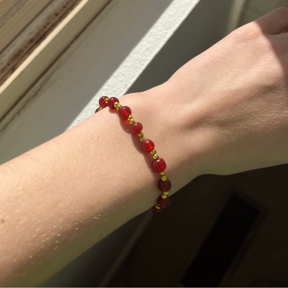 HANDMADE BEADED STRETCHY BRACELET SIZE SMALL